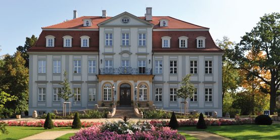 Schloss Güldengossa - News Naturstein Garten - Bildquelle: lebensart-messe.de